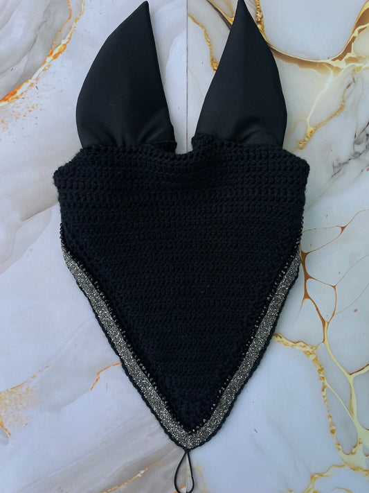 Black crystal tie down bonnet